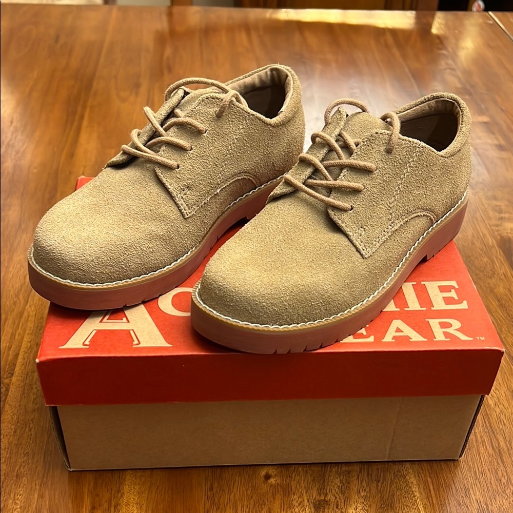 Kids Tan Shoes